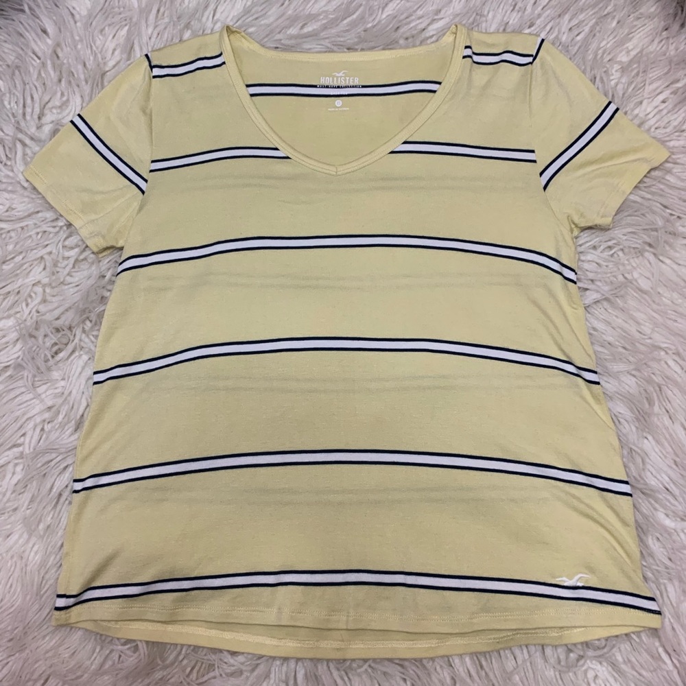 Hollister baby yellow easy collection tee